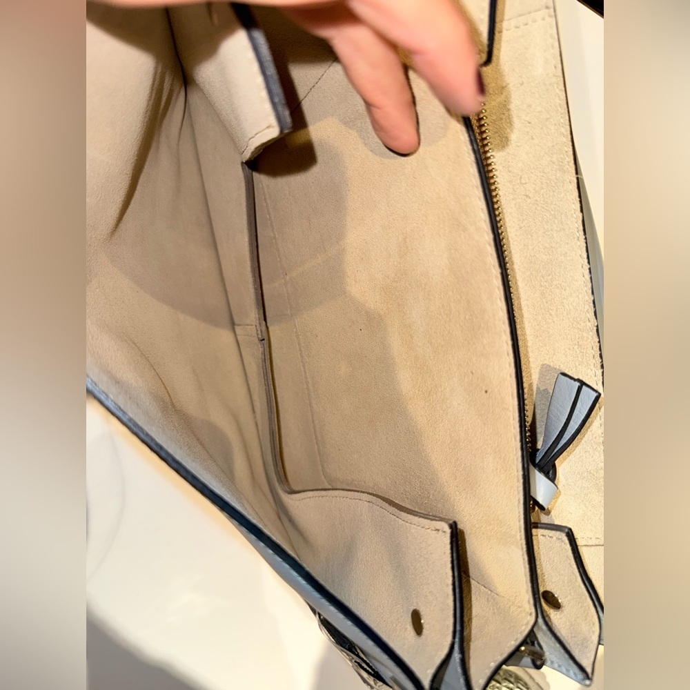 CHLOE Calfskin Suede Medium Faye
Shoulder Bag Airy Grey blue - Picture 14 of 16
